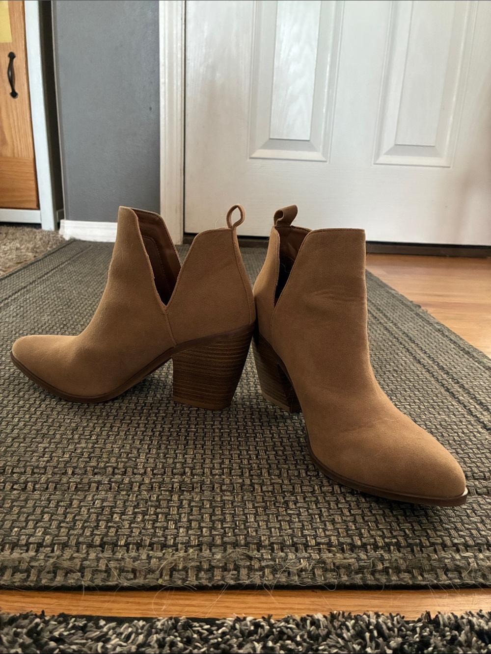 Universal Thread Tan Suede Stacked Heel Ankle Boots
